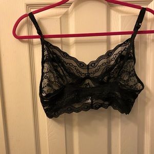 Gorgeous nwot lacy bra!
